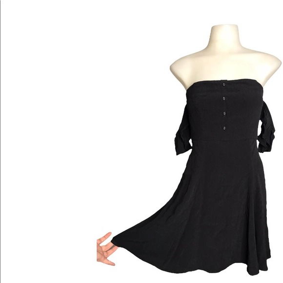ASTR The Label | Sabina Off Shoulder Mini Dress in Black Button down Ruffle trim - Picture 2 of 11
